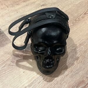 Griffin small leather skull purse….